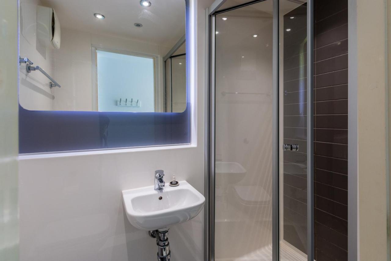 Apartamento Destiny Student - Holyrood Edimburgo Exterior foto