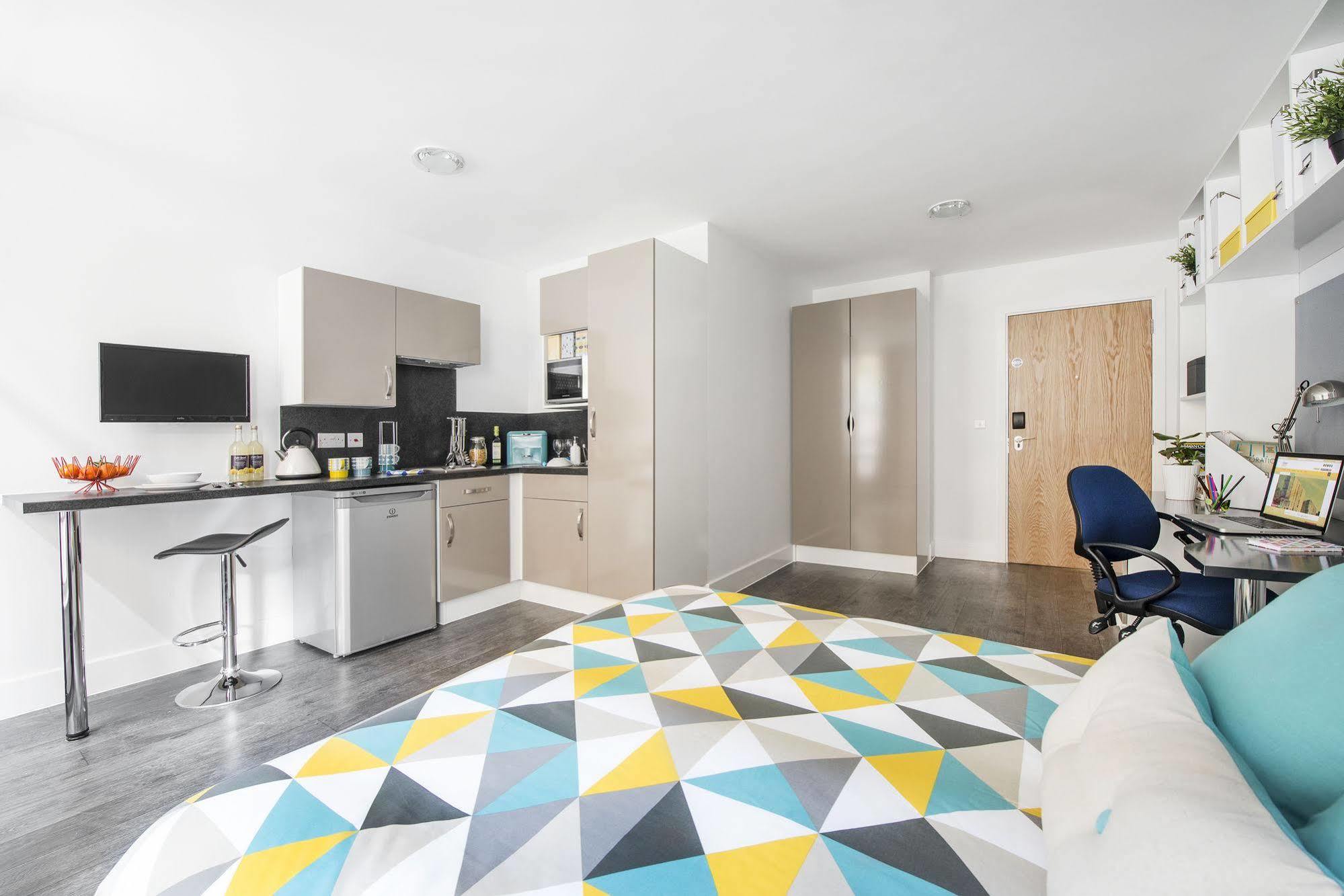 Apartamento Destiny Student - Holyrood Edimburgo Exterior foto